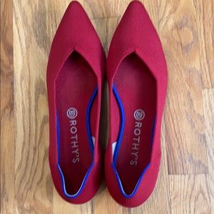 Rothy’s ‘the point’ in Chili Red